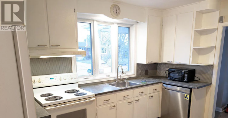 1-60 Campbell Crescent, Kingston, ON, K7M 1Z5 - 4