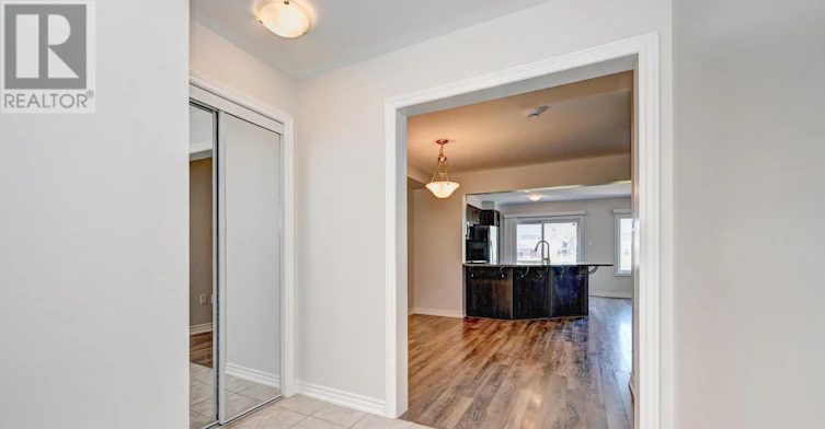 260 Waterbrook Lane, Kitchener, ON, N2P 0H7 - 3