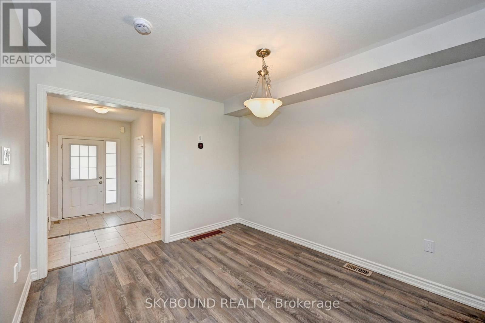260 Waterbrook Lane, Kitchener, ON, N2P 0H7 - 5