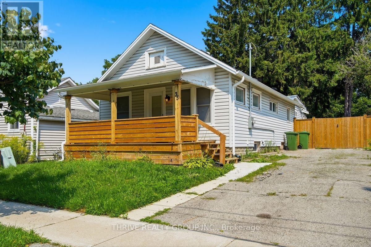 35 Malakoff Street, St. Thomas, ON, N5P 1L8