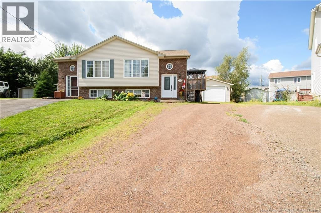 49 Armoyan Court, Moncton, NB, E1G 4T5