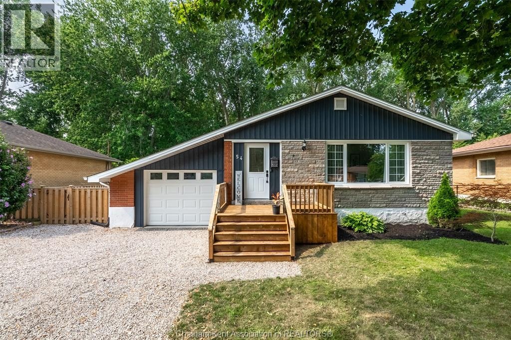 54 Woodland Avenue, Chatham-Kent, ON, N7L 2S6