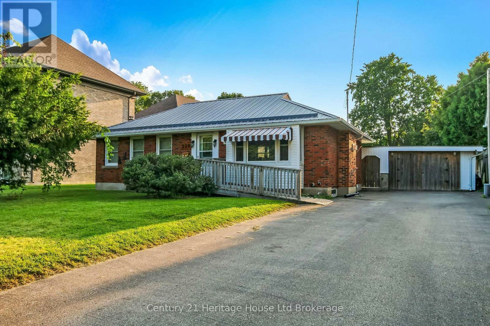 220 Clarke Street N, Woodstock, ON, N4S 7M7
