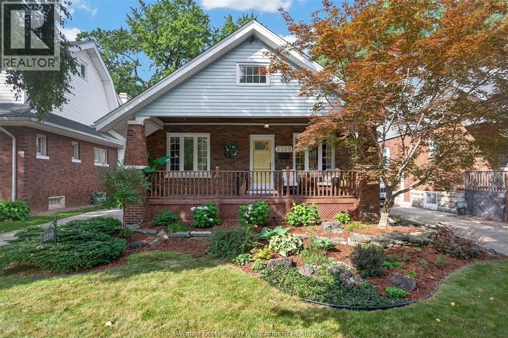 2259 Lincoln, Windsor, ON, N8W 2R3