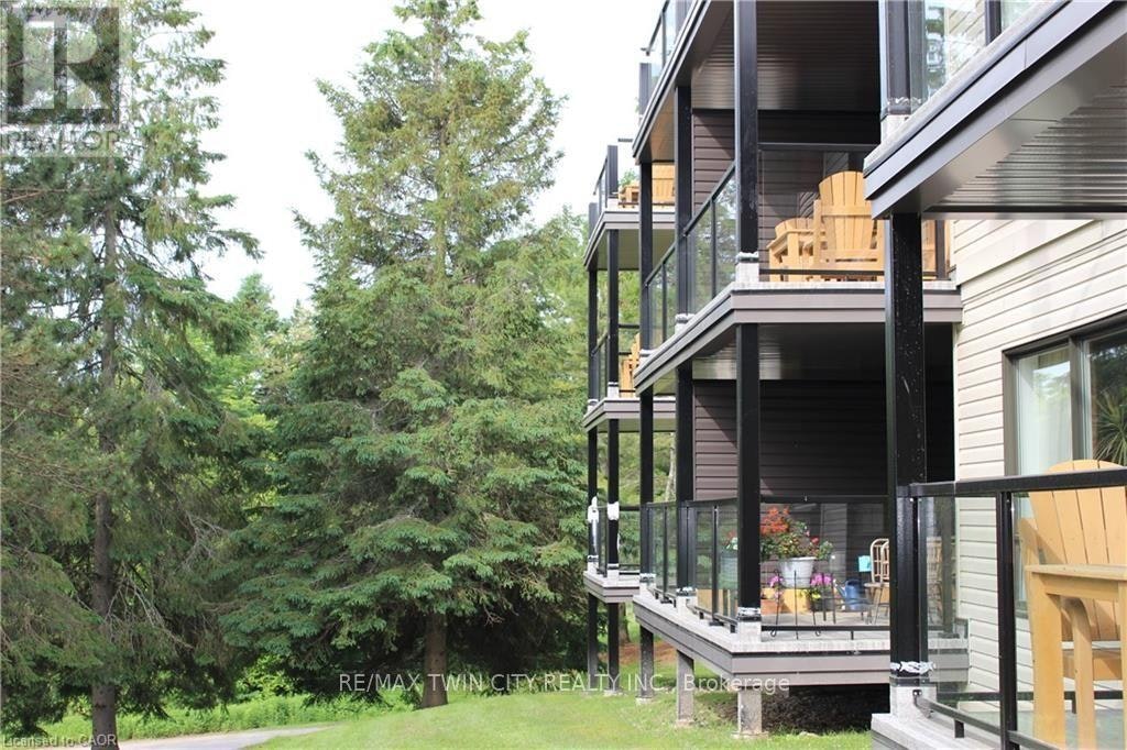 52-105-1235 Deerhurst Drive, Huntsville, ON, P1H 1E8