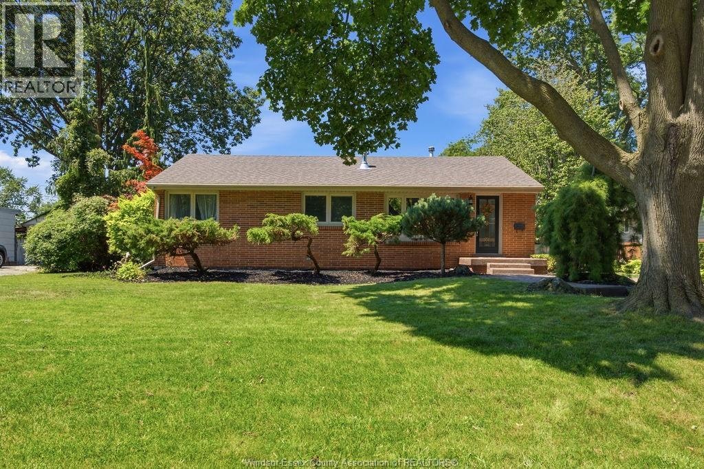251 St. Marks Road, Tecumseh, ON, N8N 2H6