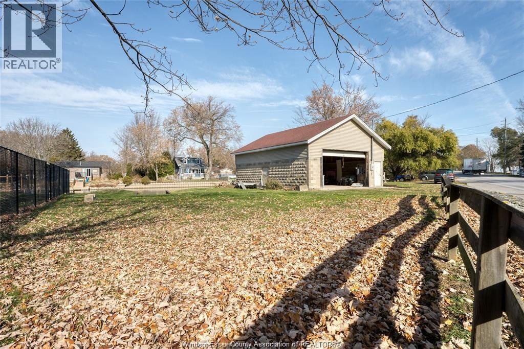 1049 Heritage, Kingsville, ON, N9Y 2E6 - 36