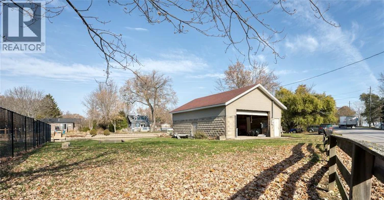 1049 Heritage, Kingsville, ON, N9Y 2E6 - 36