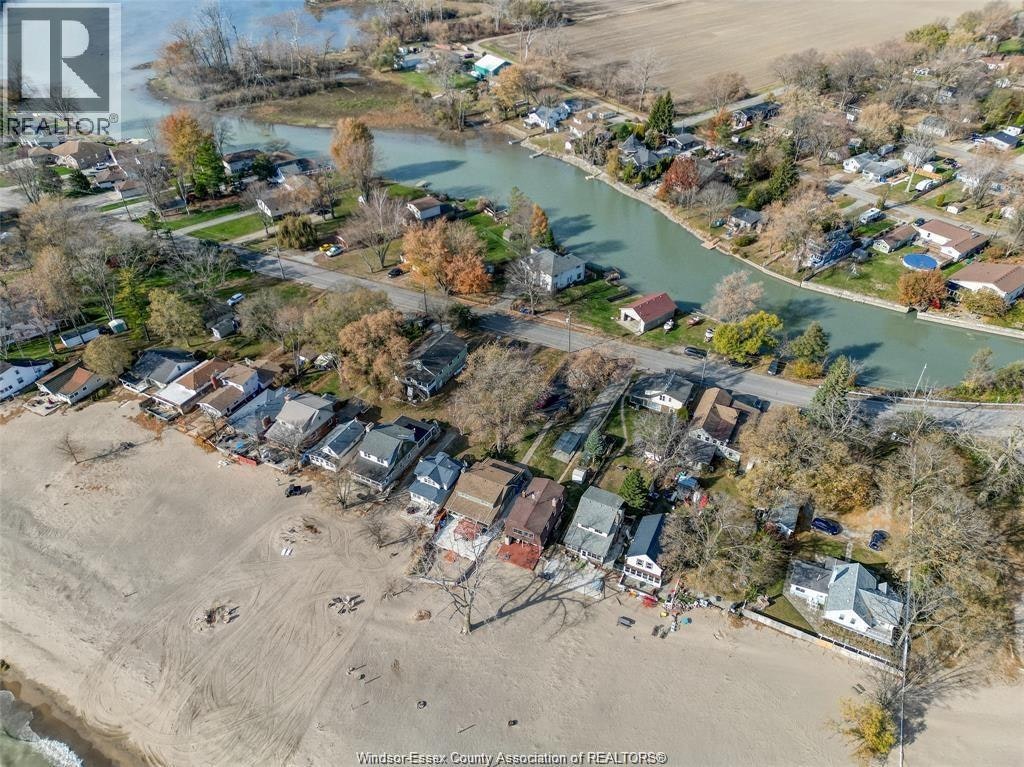 1049 Heritage, Kingsville, ON, N9Y 2E6 - 45