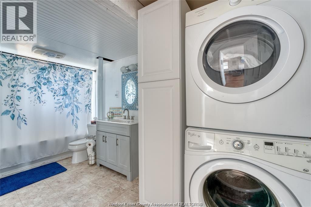 1049 Heritage, Kingsville, ON, N9Y 2E6 - 16