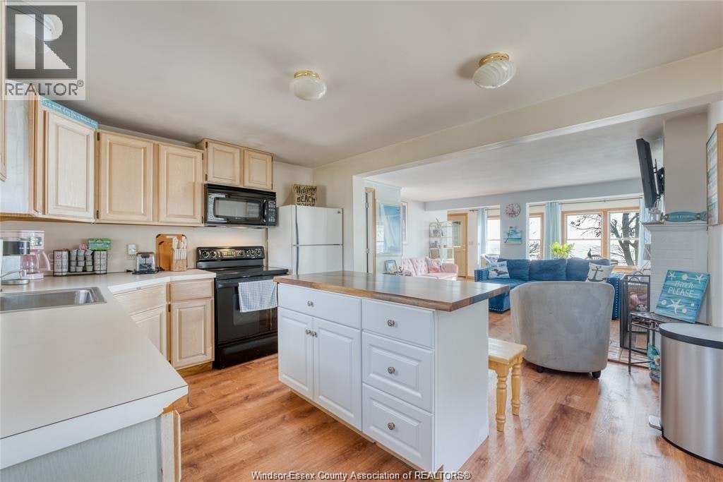 1049 Heritage, Kingsville, ON, N9Y 2E6 - 2