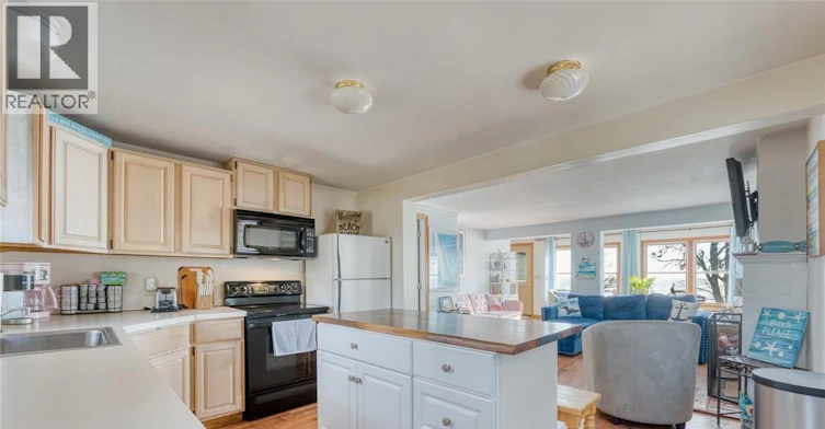 1049 Heritage, Kingsville, ON, N9Y 2E6 - 2
