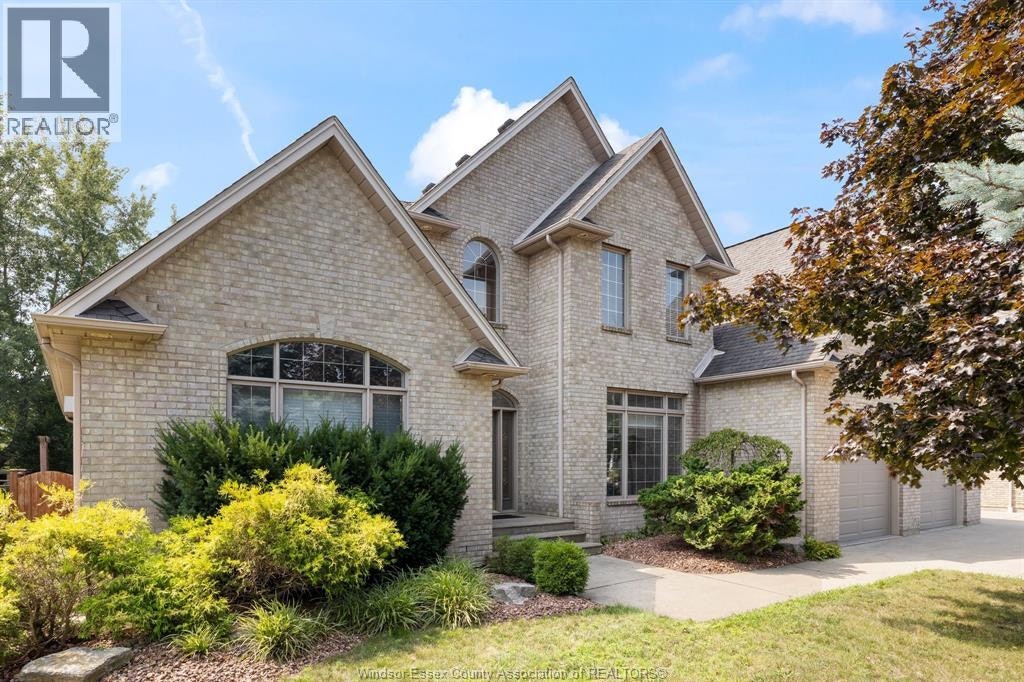 965 Wallace, Windsor, ON, N9G 2P3
