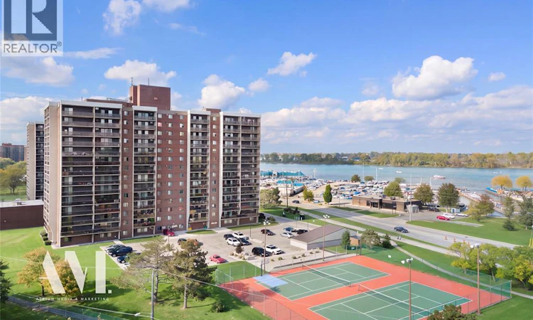 1121E-9099 Riverside Drive East