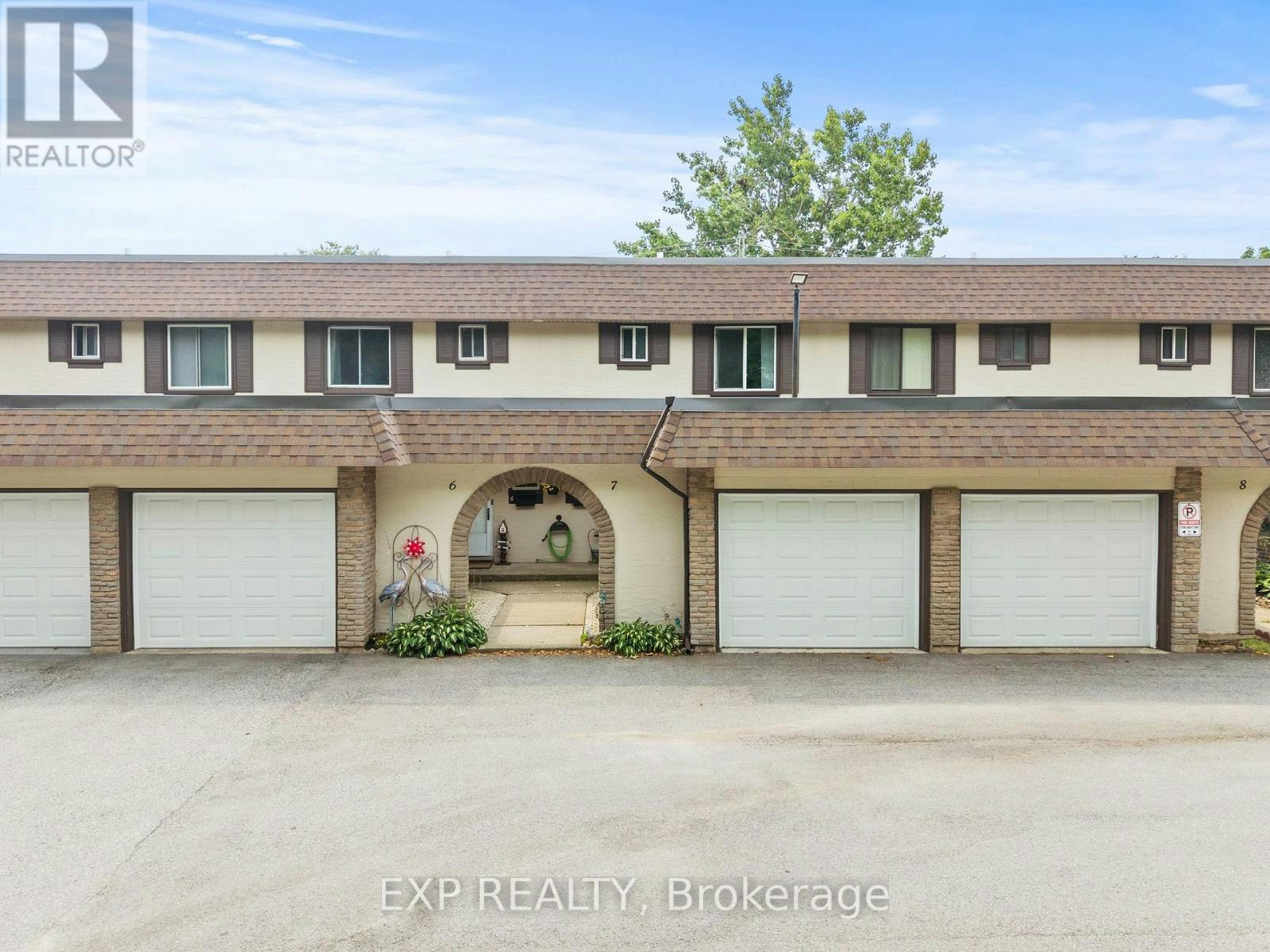 7-4230 Meadowvale Drive, Niagara Falls, ON, L2E 5W7