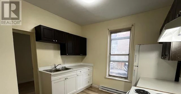 209 Stewart Street, Peterborough, ON, K9J 3M6 - 8