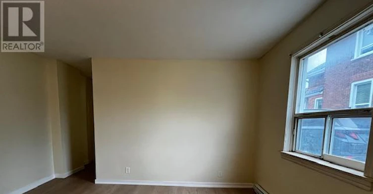 209 Stewart Street, Peterborough, ON, K9J 3M6 - 4