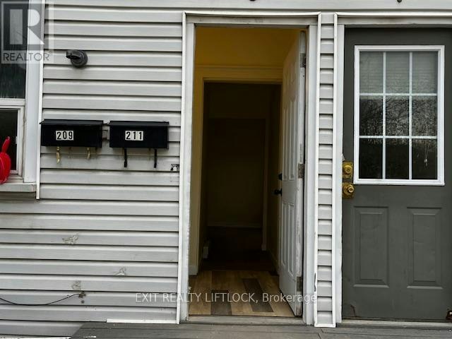 209 Stewart Street, Peterborough, ON, K9J 3M6 - 2