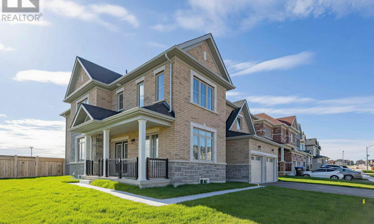 2 Lawrence D. Pridham Avenue