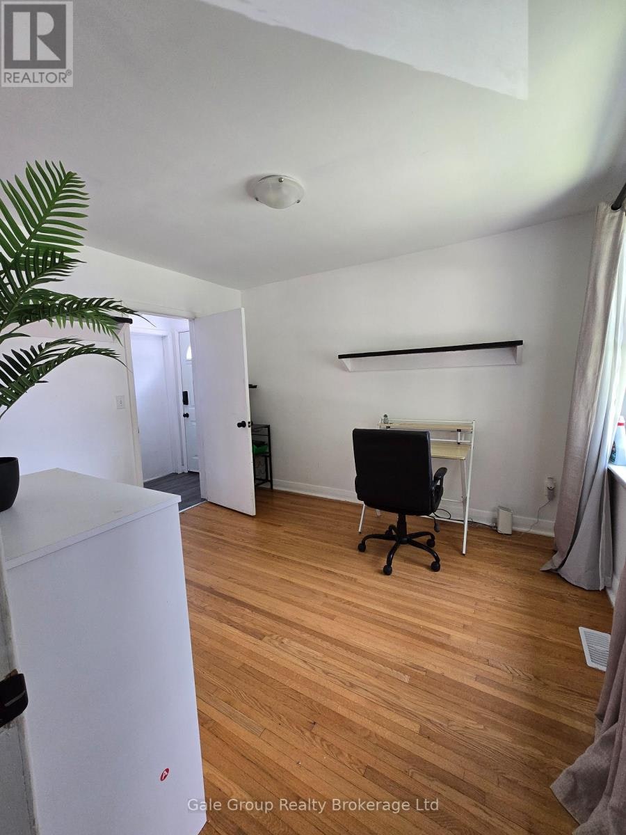 73 Bee Street, Woodstock, ON, N4S 3Z2 - 8