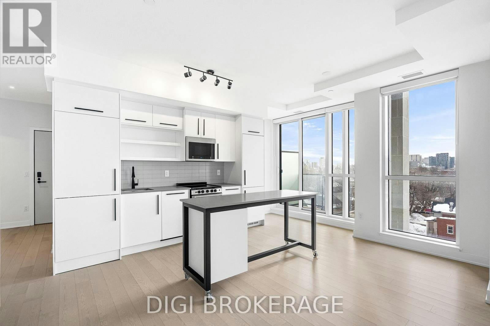 904-560 Rideau Street, Ottawa, ON, K1N 5Z8 - 2