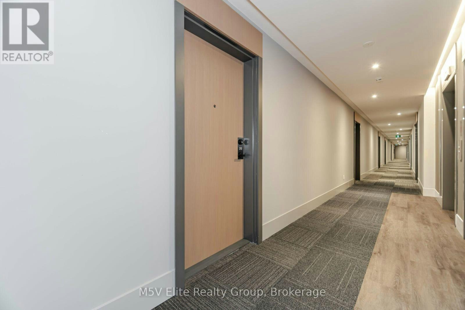 213-1440 Clarriage Court, Milton, ON, L9T 2X5 - 4
