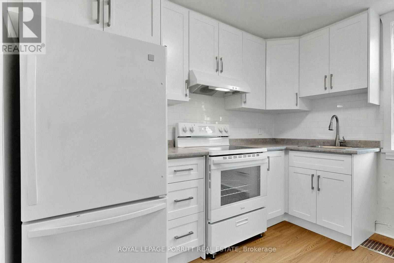 3399A Lake Shore Boulevard W, Toronto, ON, M8W 1N2 - 10