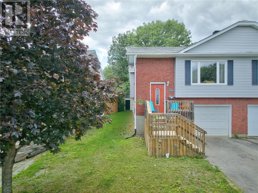 13 Plumtree Crescent, Greater Sudbury, ON, P3B 4G5