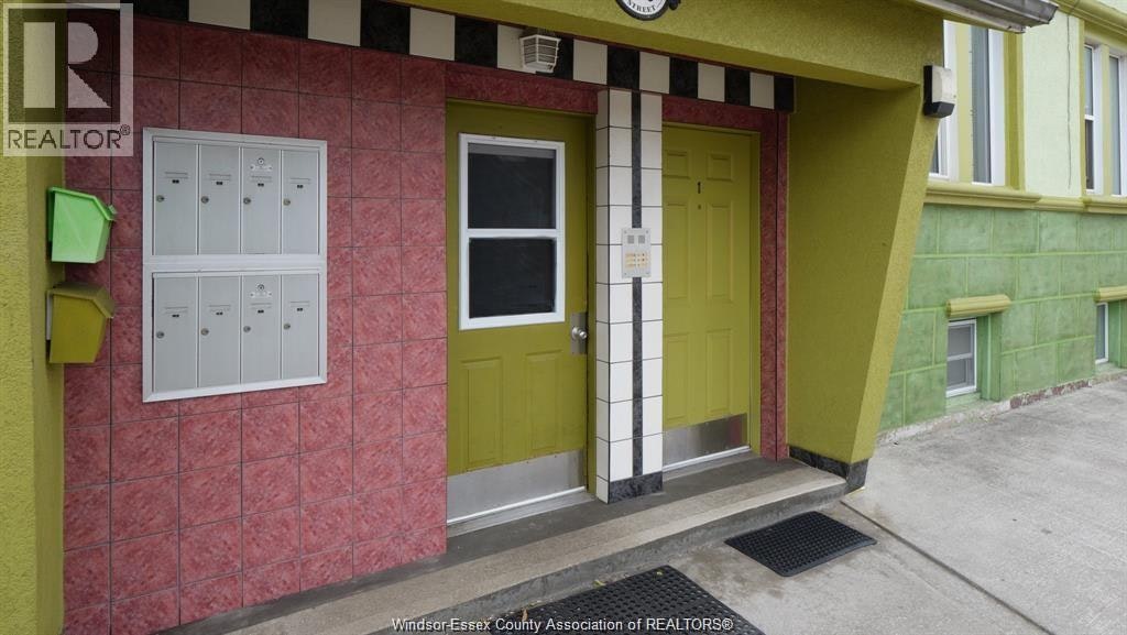 2-401 Parent, Windsor, ON, N9A 3B9 - 3