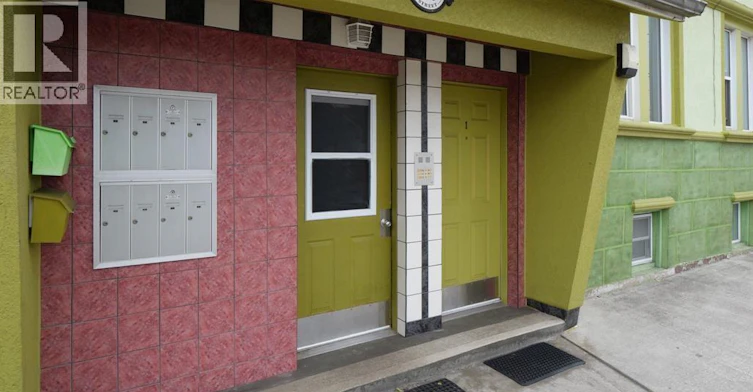 2-401 Parent, Windsor, ON, N9A 3B9 - 3