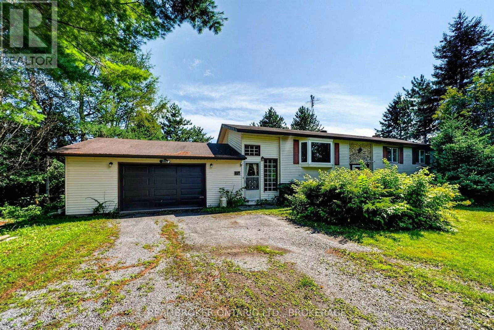 15380 Lunenburg Road NORTH, South Stormont, ON, K0C 1R0