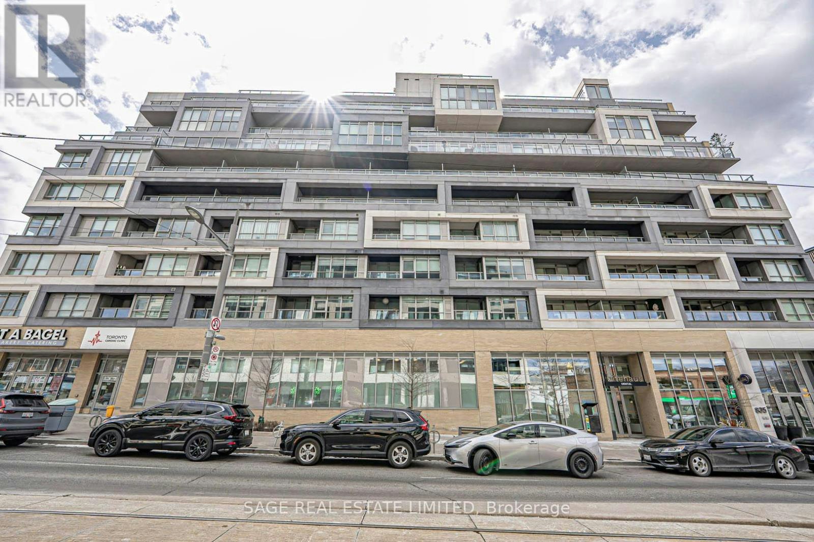 406-835 St Clair Avenue W, Toronto, ON, M6C 0A8 - 2