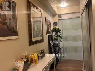2703-426 University Avenue, Toronto, ON, M5G 1S9 - 6