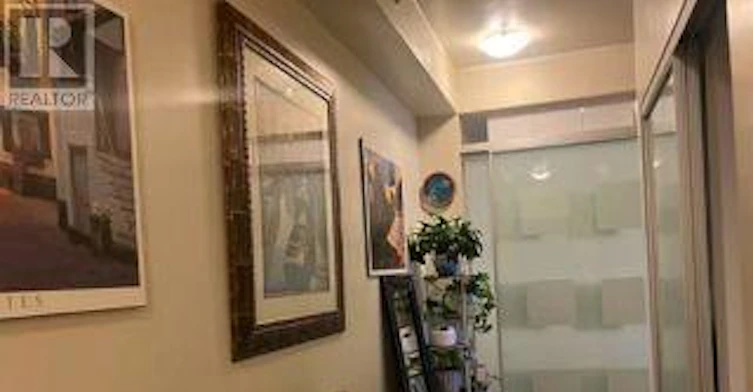 2703-426 University Avenue, Toronto, ON, M5G 1S9 - 6