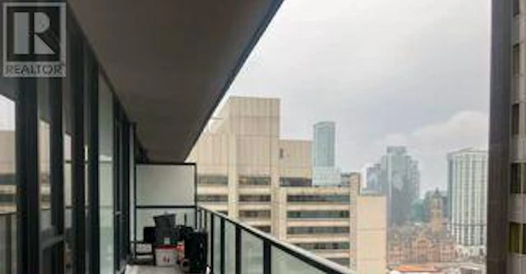 2703-426 University Avenue, Toronto, ON, M5G 1S9