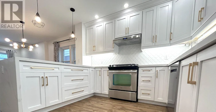 3 Costain Avenue, Toronto, ON, M4E 2G7 - 3