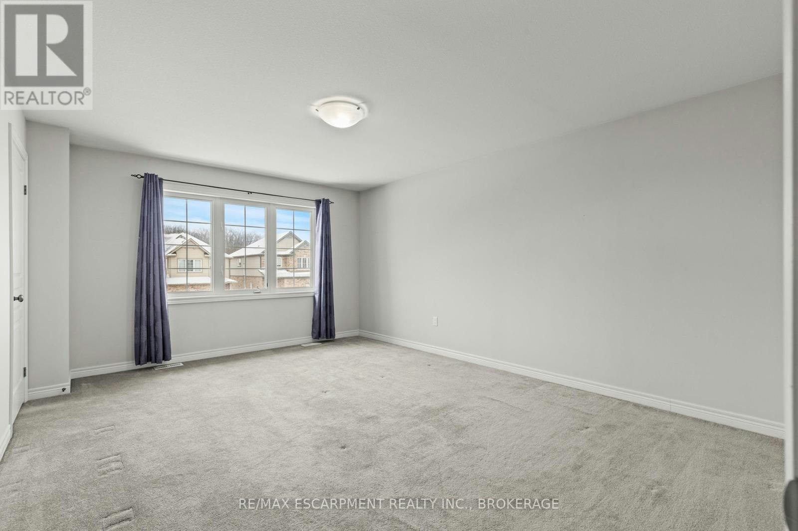 MAIN-141 Winterberry Boulevard, Thorold, ON, L2V 5G6 - 17