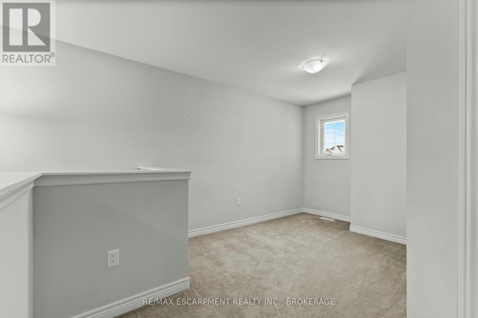 MAIN-141 Winterberry Boulevard, Thorold, ON, L2V 5G6 - 16