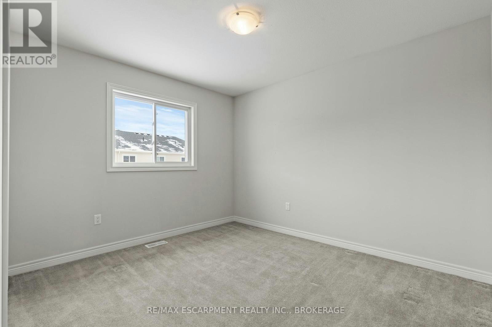 MAIN-141 Winterberry Boulevard, Thorold, ON, L2V 5G6 - 21