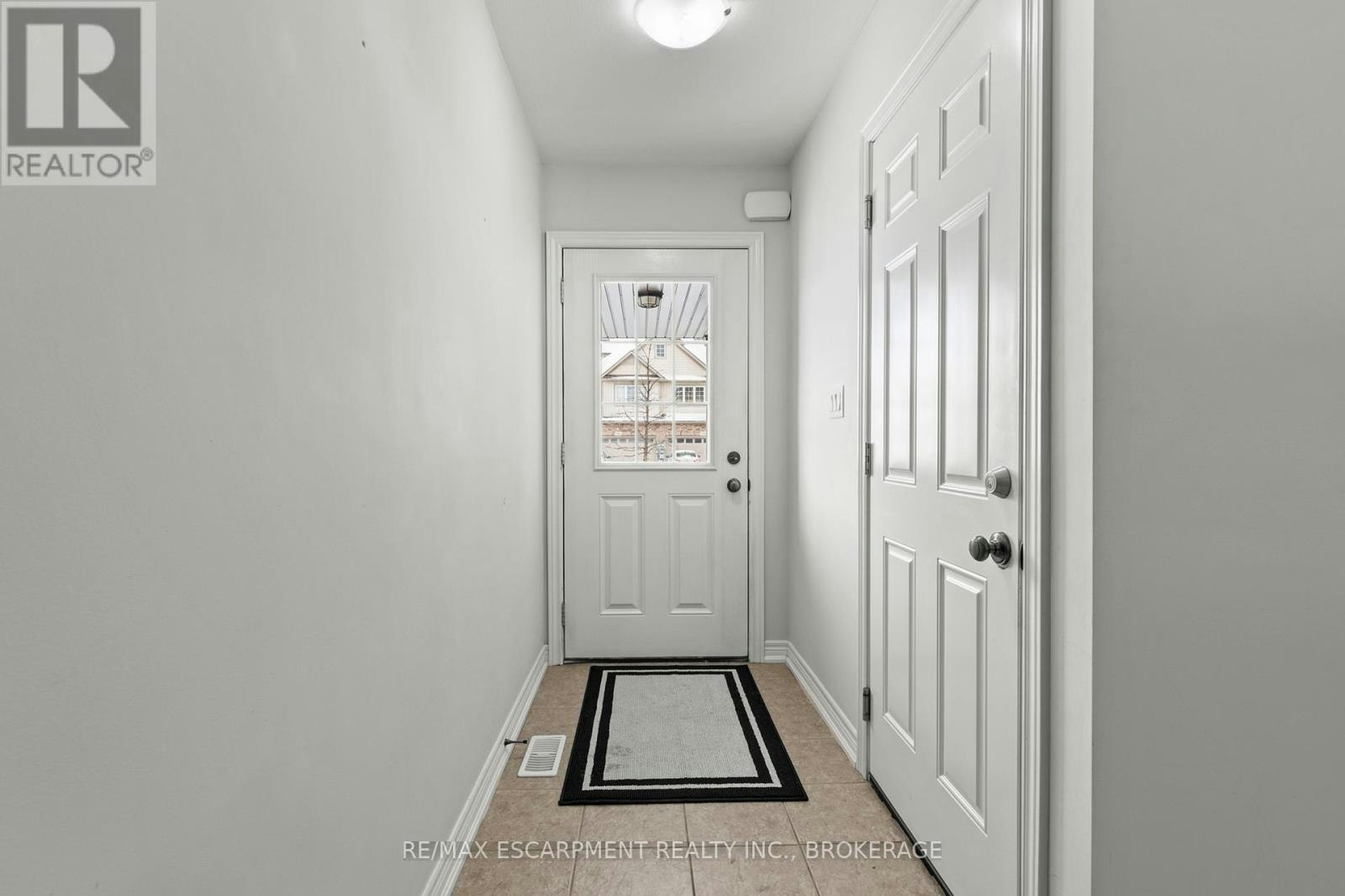 MAIN-141 Winterberry Boulevard, Thorold, ON, L2V 5G6 - 5