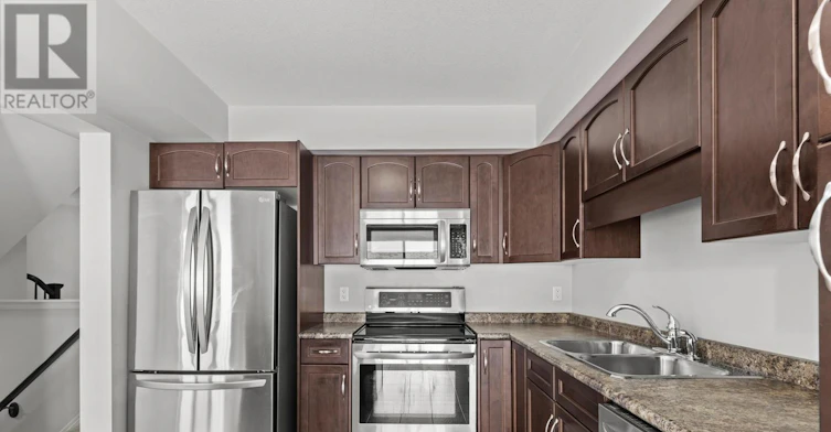 MAIN-141 Winterberry Boulevard, Thorold, ON, L2V 5G6 - 12