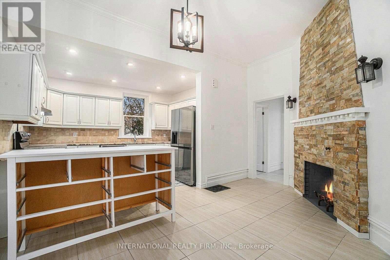 101 Cameron Avenue, Ottawa, ON, K1S 0W8 - 7