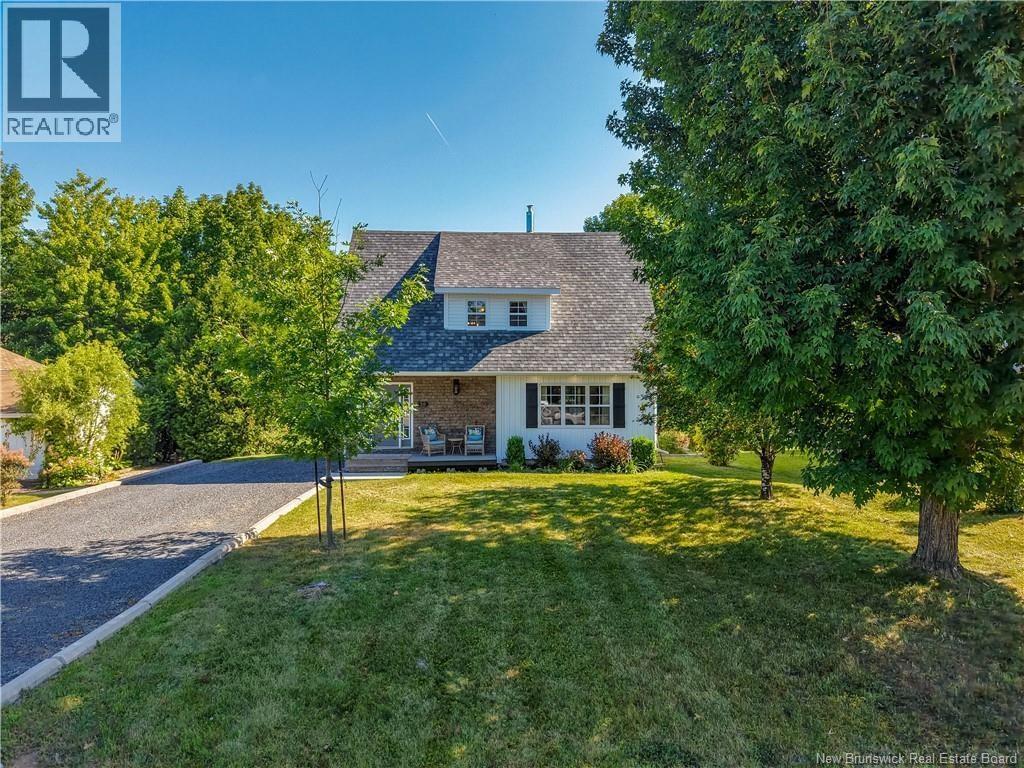 38 Pine Ridge Avenue, New Maryland, NB, E3C 1C6