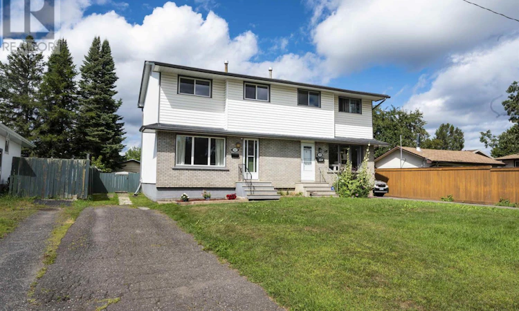 537 Churchill Drive West