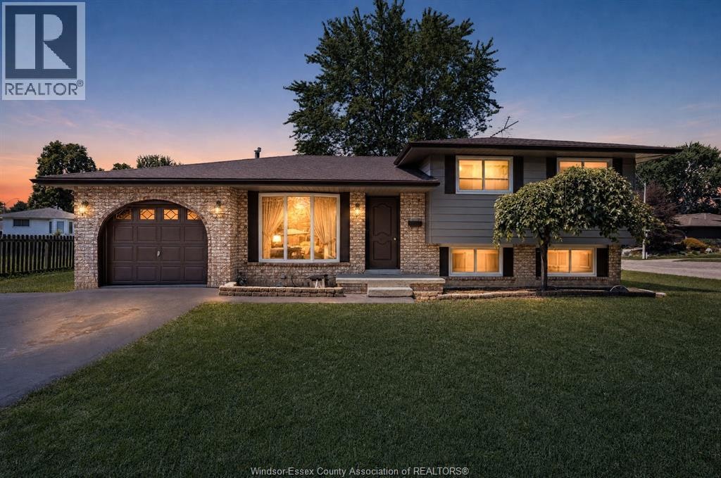 646 Estate Park, Tecumseh, ON, N8N 3C8