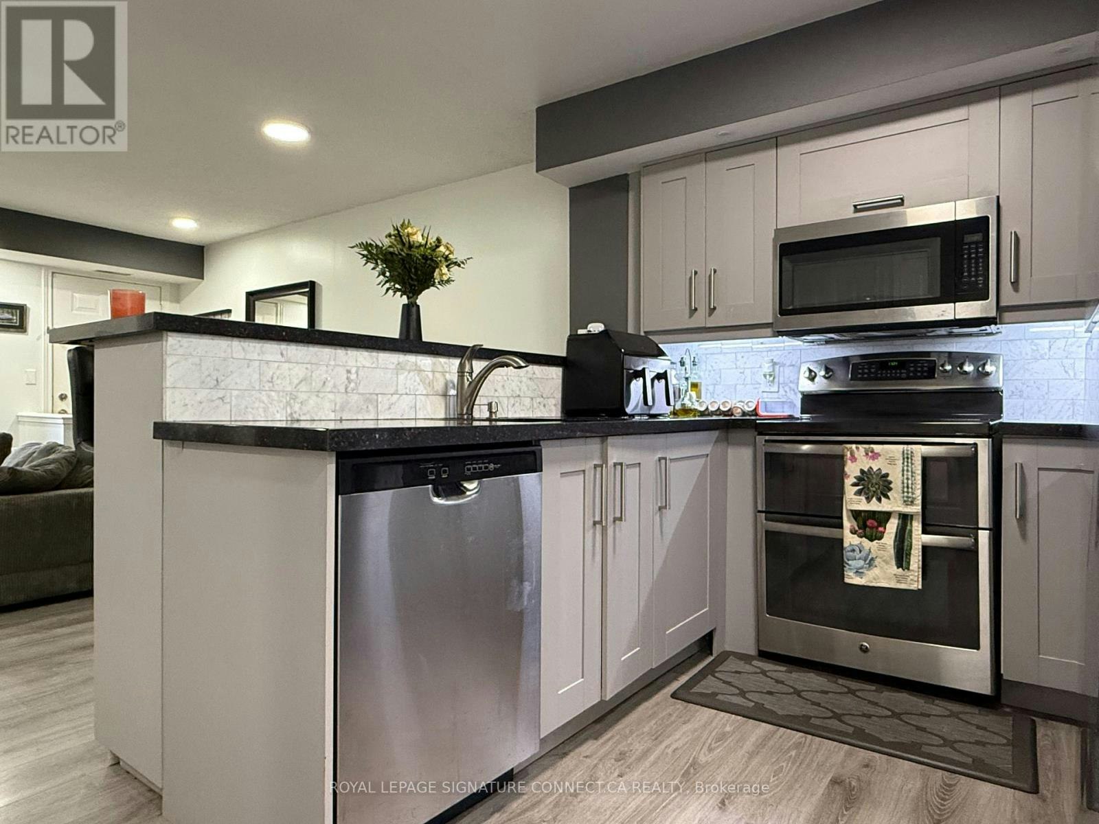TH39-208 Niagara Street, Toronto, ON, M6J 3W5 - 9
