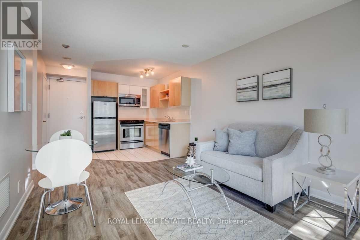 223-600 Fleet Street, Toronto, ON, M5V 1B7 - 2