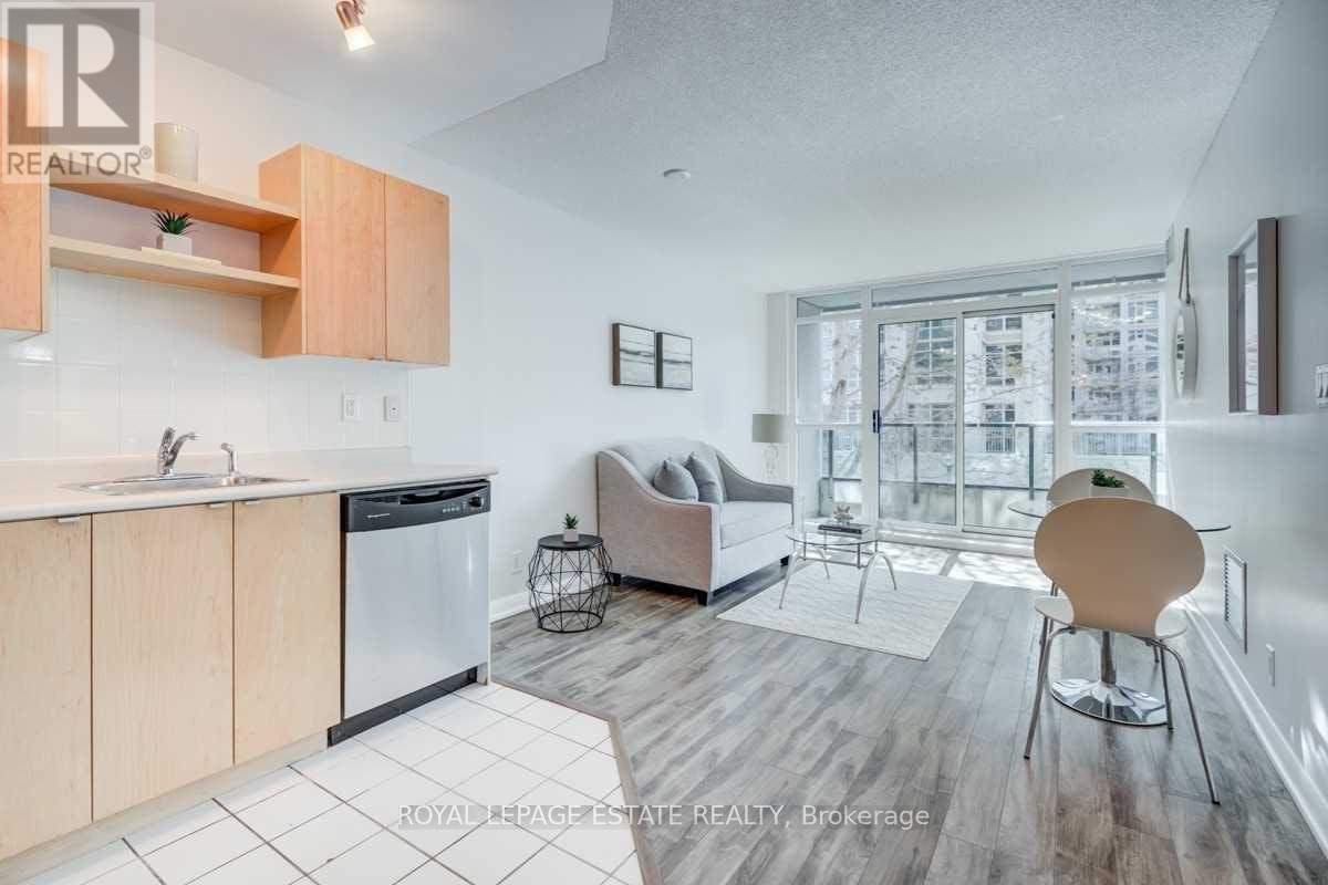 223-600 Fleet Street, Toronto, ON, M5V 1B7 - 4