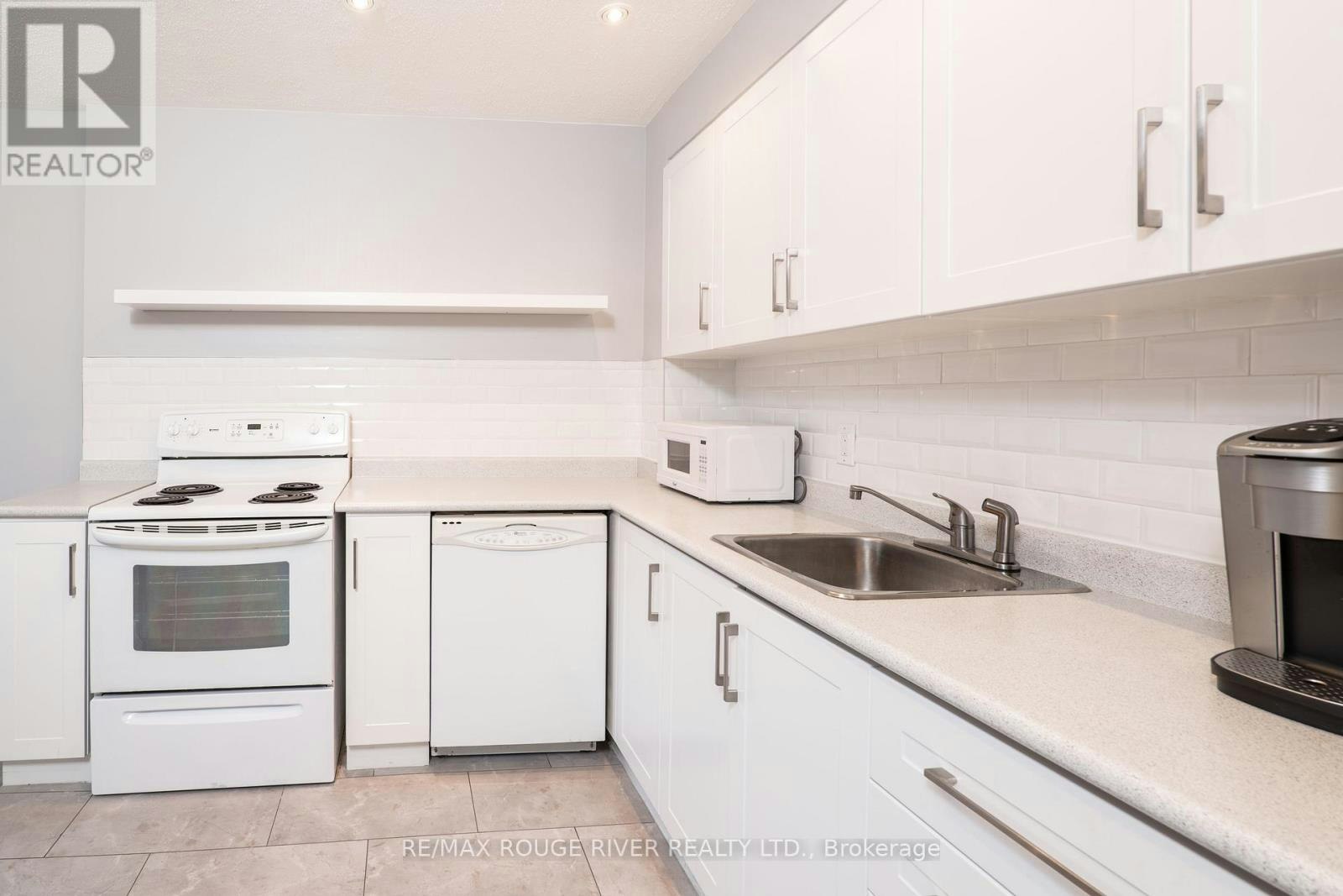 27-925 Bayly Street, Pickering, ON, L1W 1L4 - 4