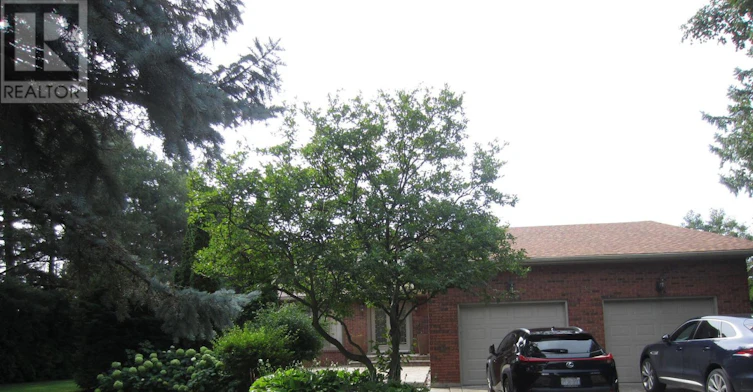 135 Hayhoe Avenue, Vaughan, ON, L4L 1S5